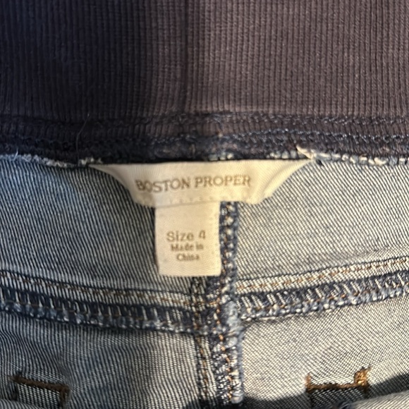 Boston Proper size 4 Jeans - Picture 2 of 6